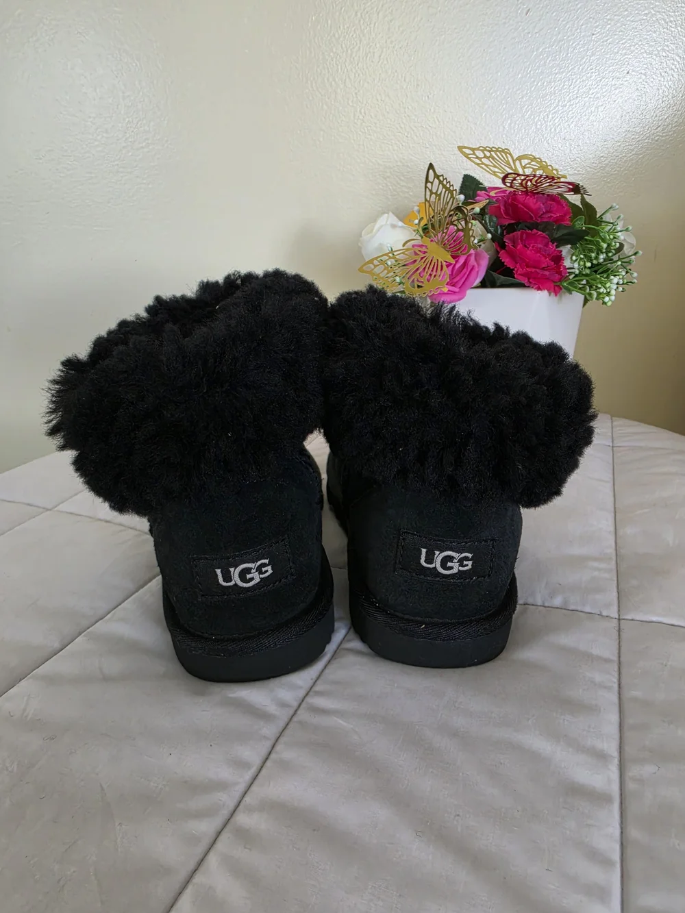 UGG Black Classic Short Suede Booties Girls Size 2
